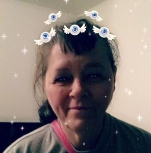 Meet your Posher, Lois